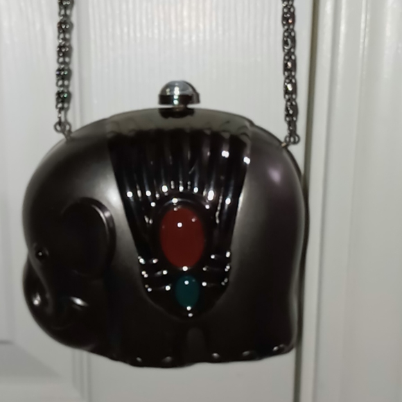 Purse - Picture 1 of 2